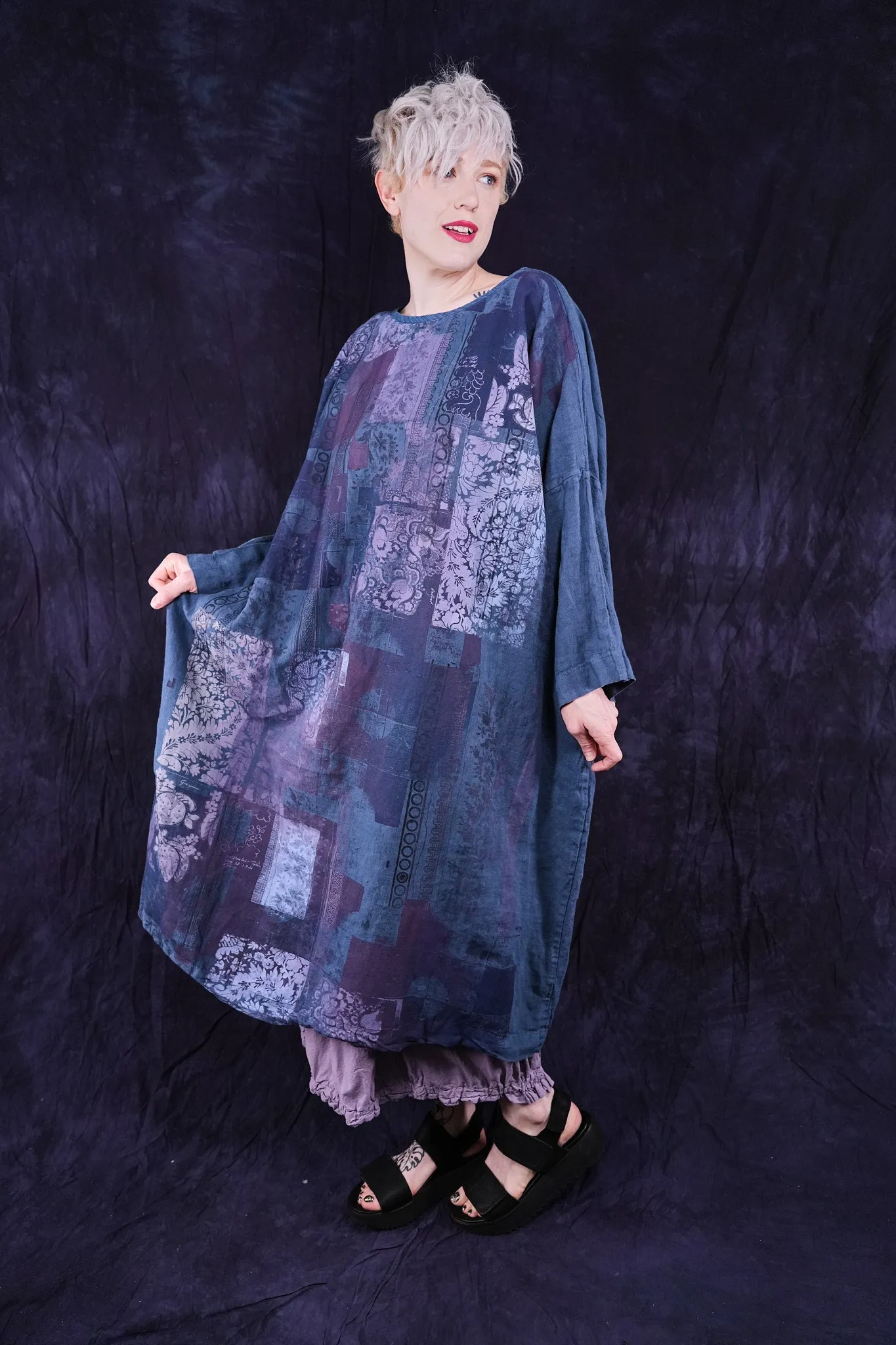 2210-2 Linen Gallery Dress Echo Blue-P