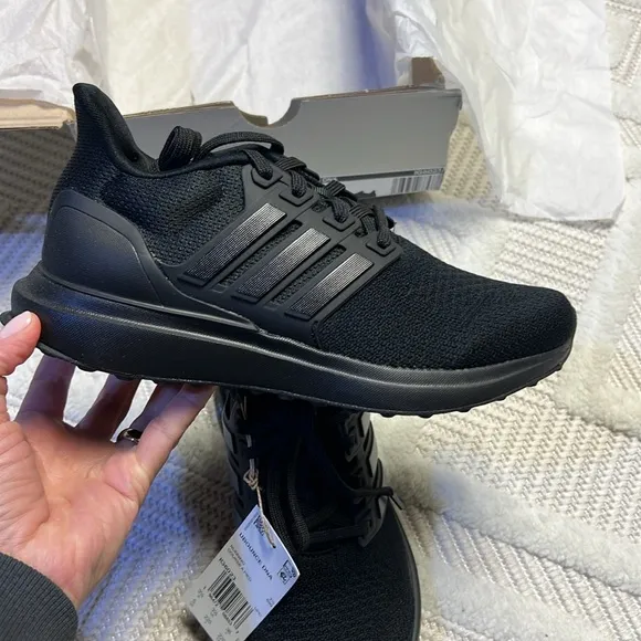 ADIDAS - UBOUNCE DNA - IG6023