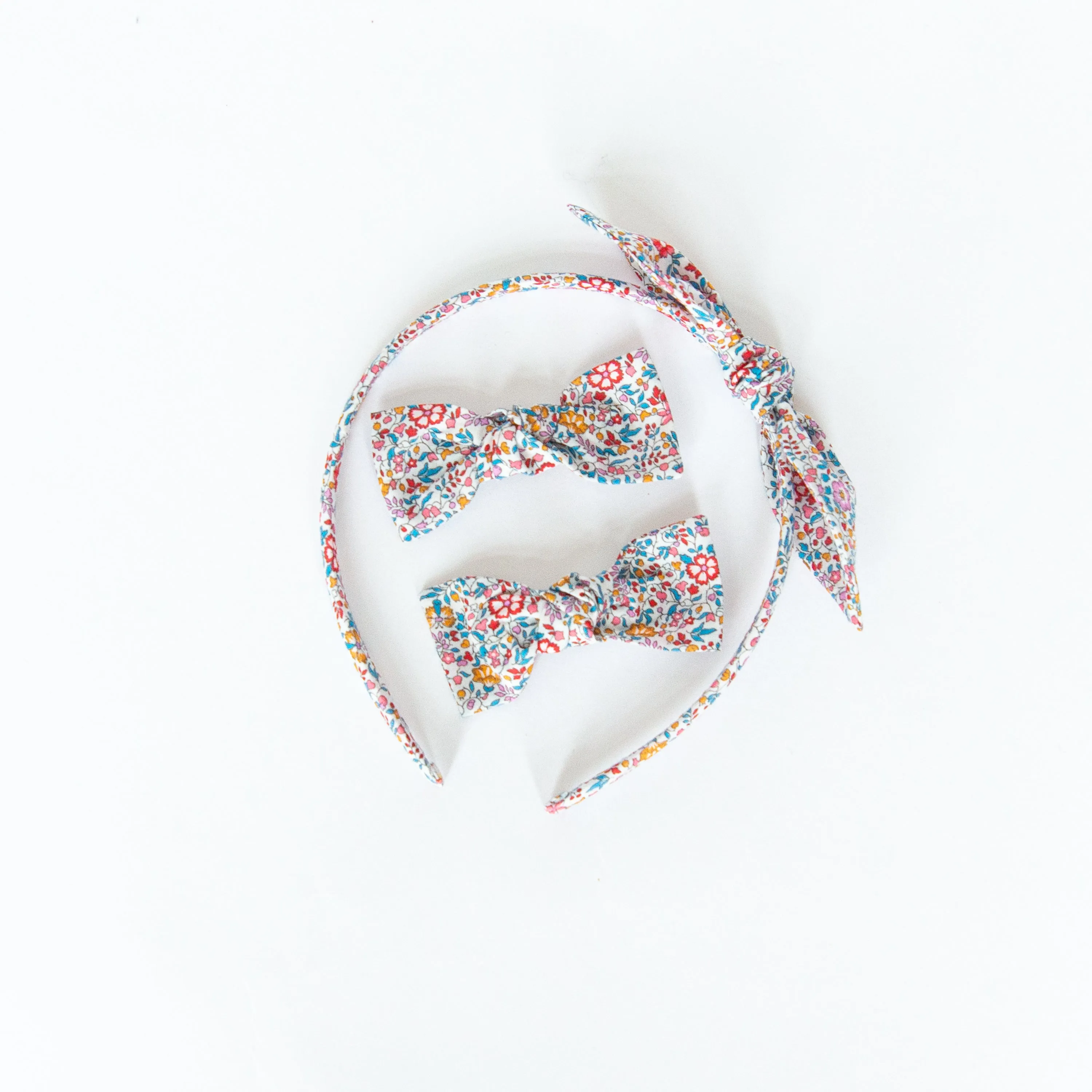 Bow hair clips