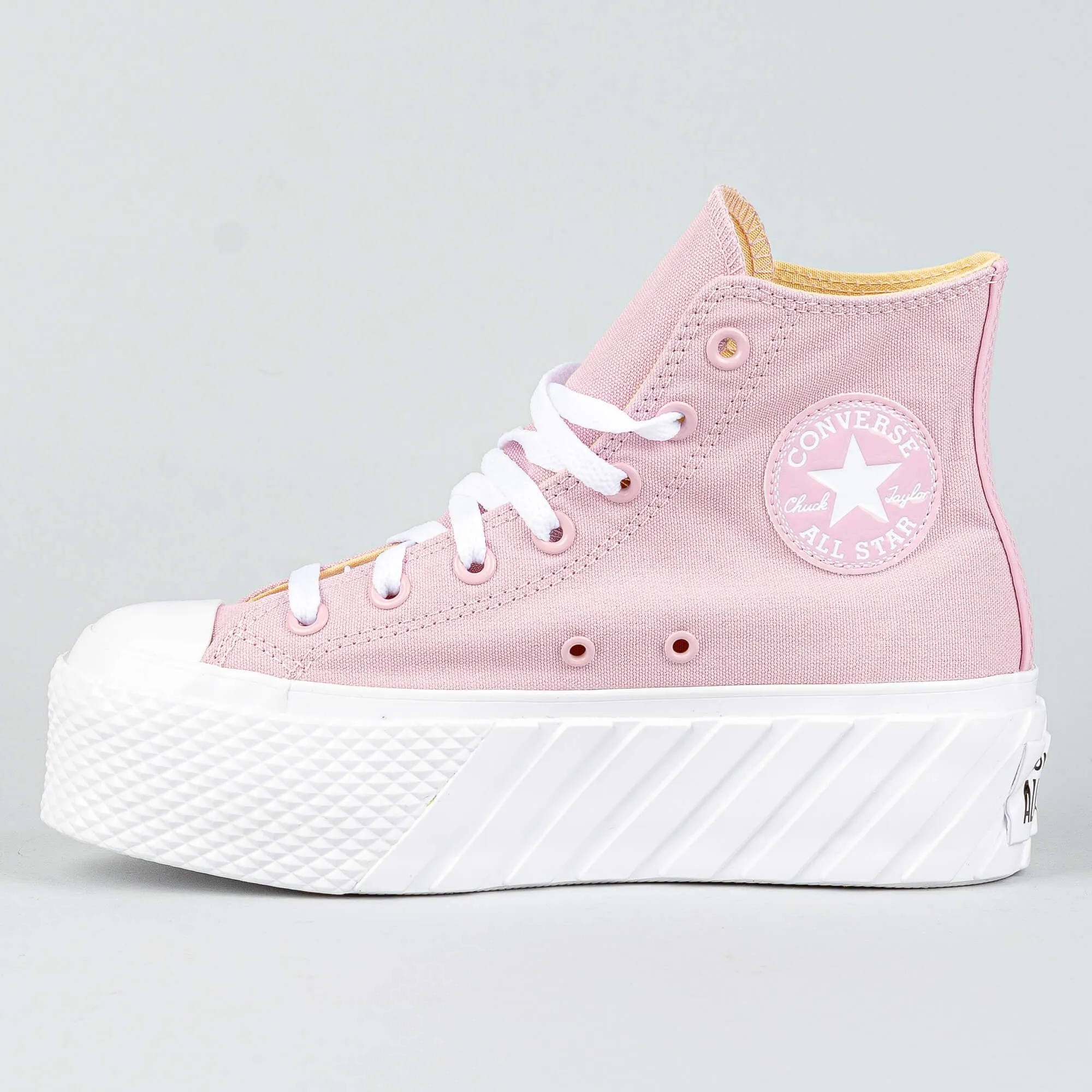 CONVERSE  CHUCK TAYLOR ALL STAR LIFT Pink