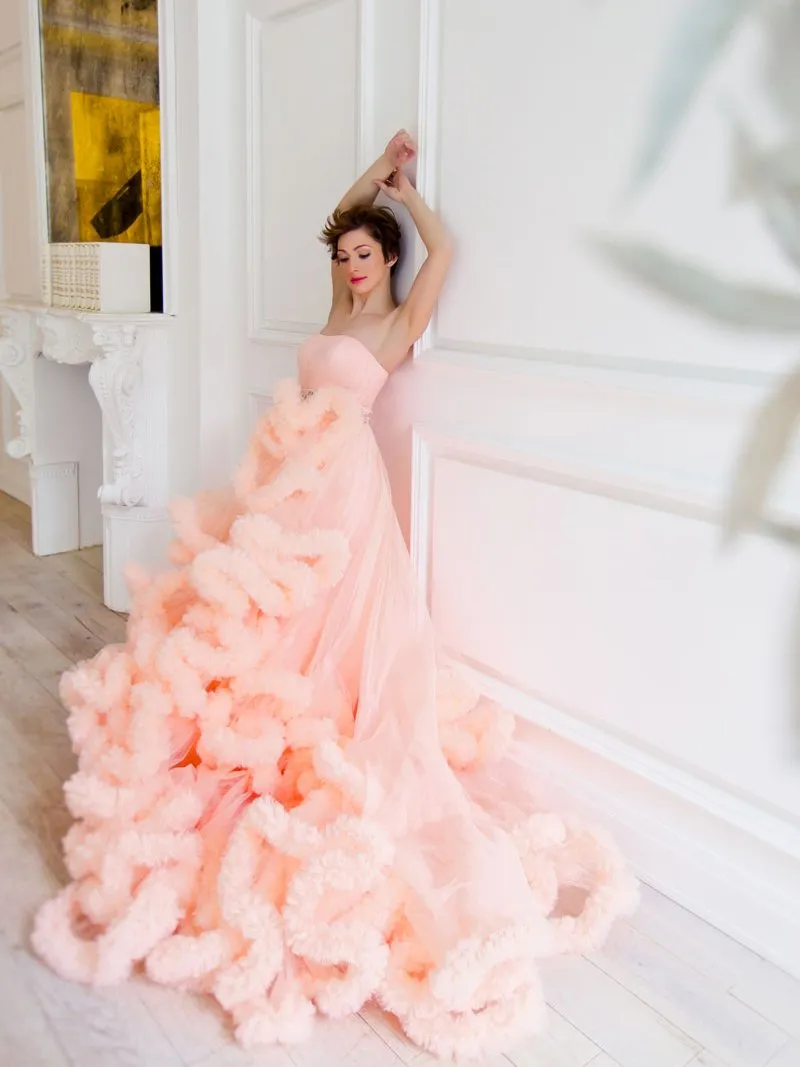 Higer Waist Strapless Elegant Party Dress Princess Ruffled Wedding Dress Maternity Gown