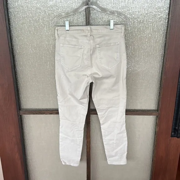 L’AGENCE Margot Jean in color biscuit size 30 NWOT.