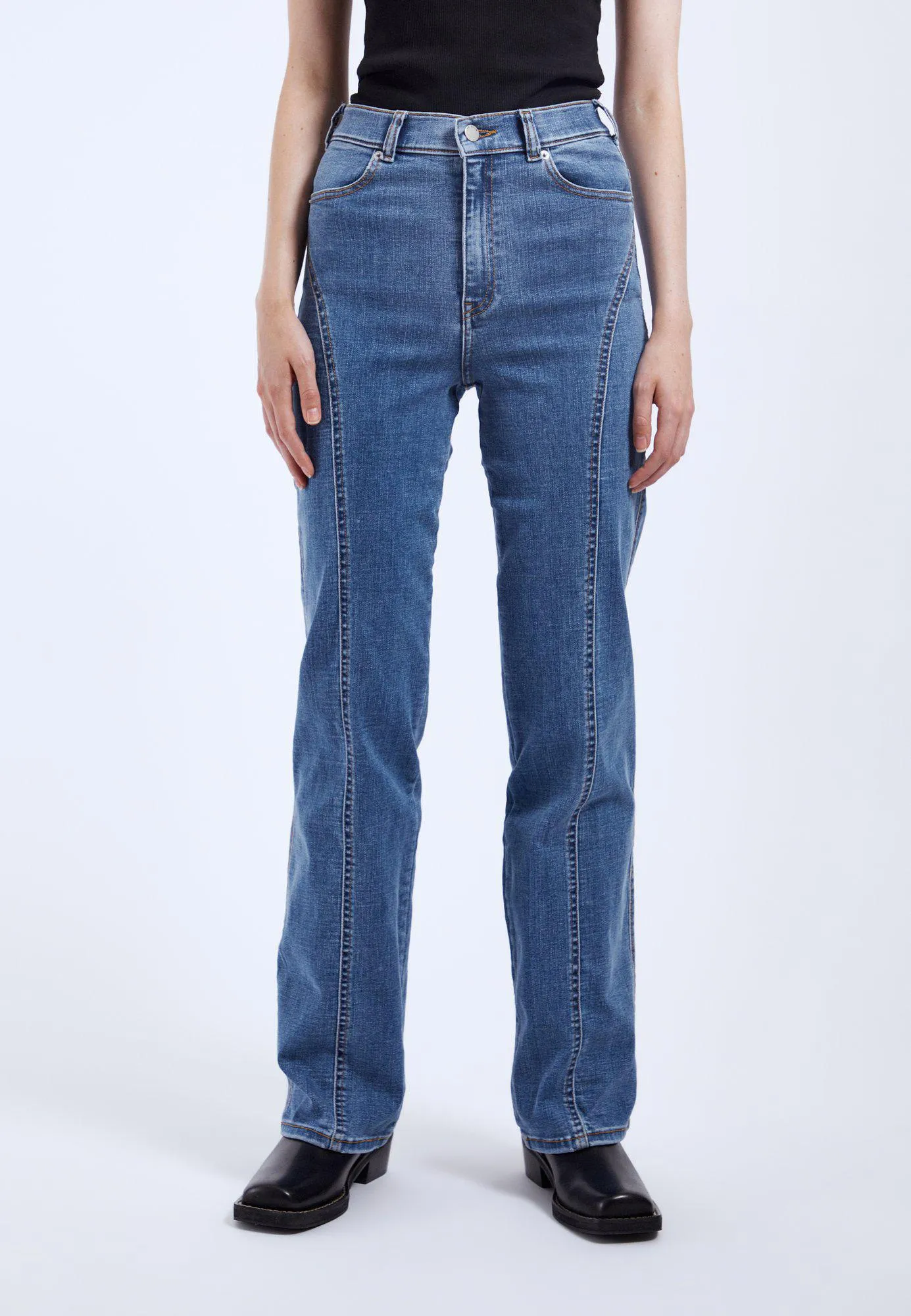 Moxy Straight Curve Cut - Vale Sky Plain
