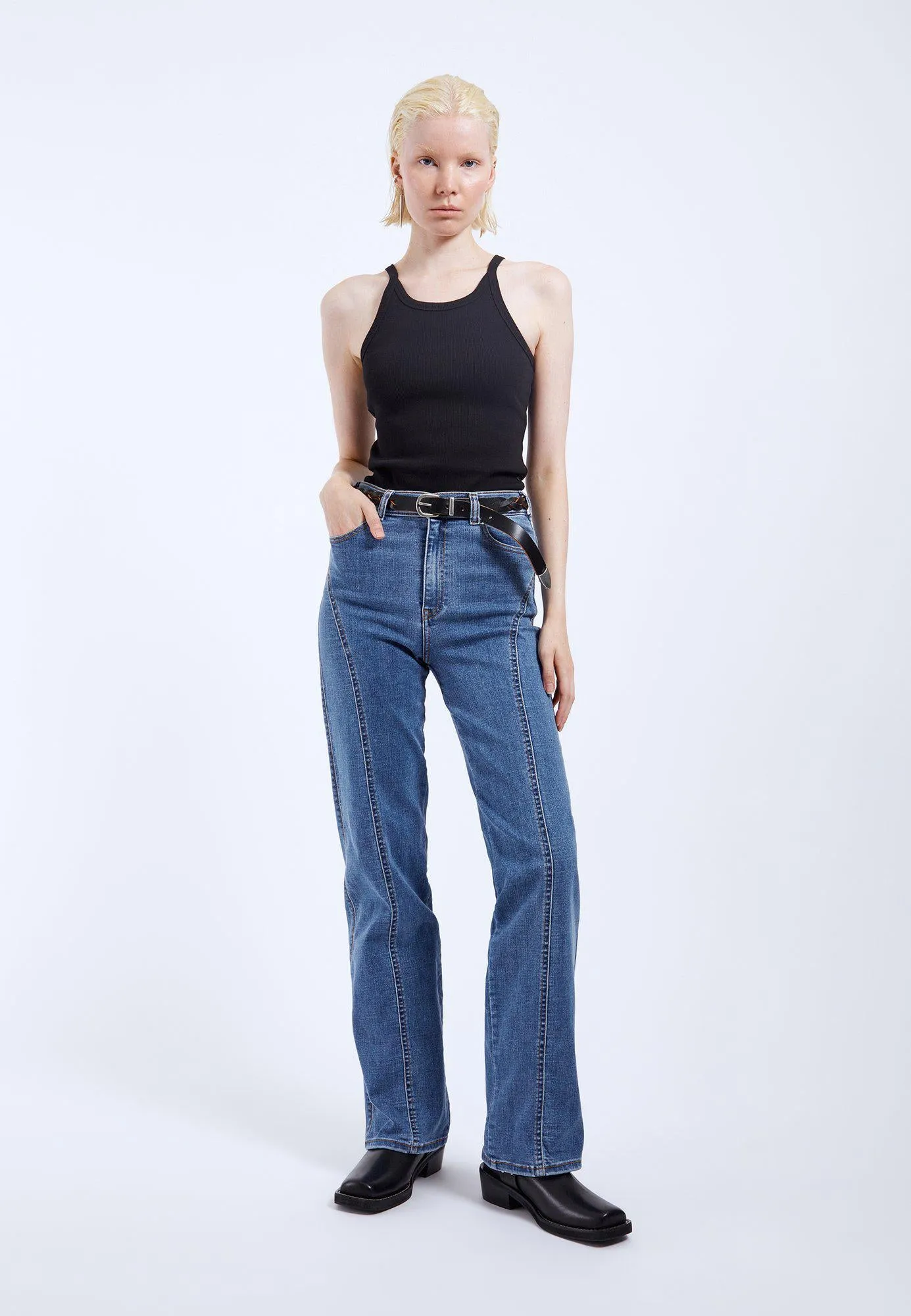 Moxy Straight Curve Cut - Vale Sky Plain