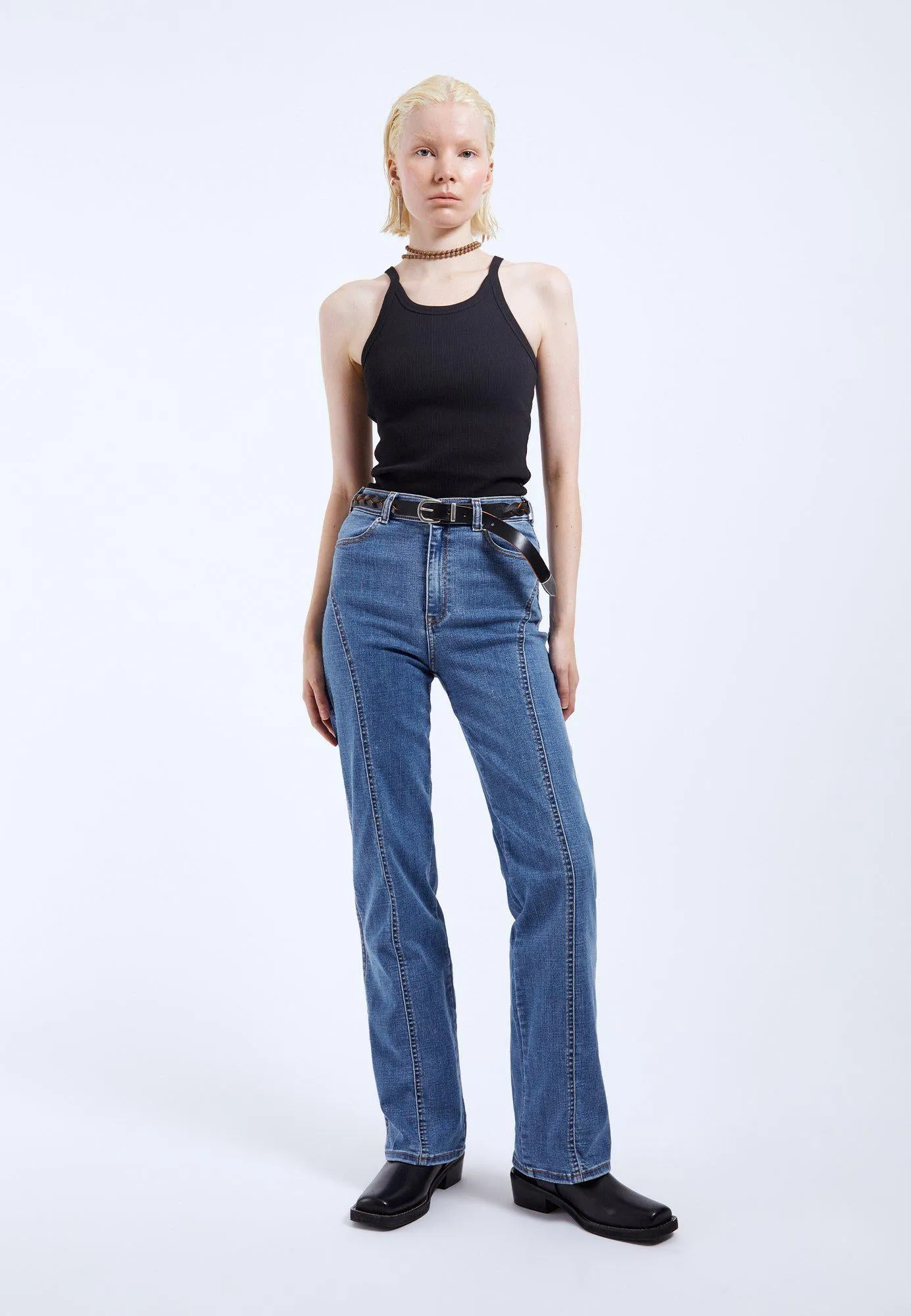 Moxy Straight Curve Cut - Vale Sky Plain
