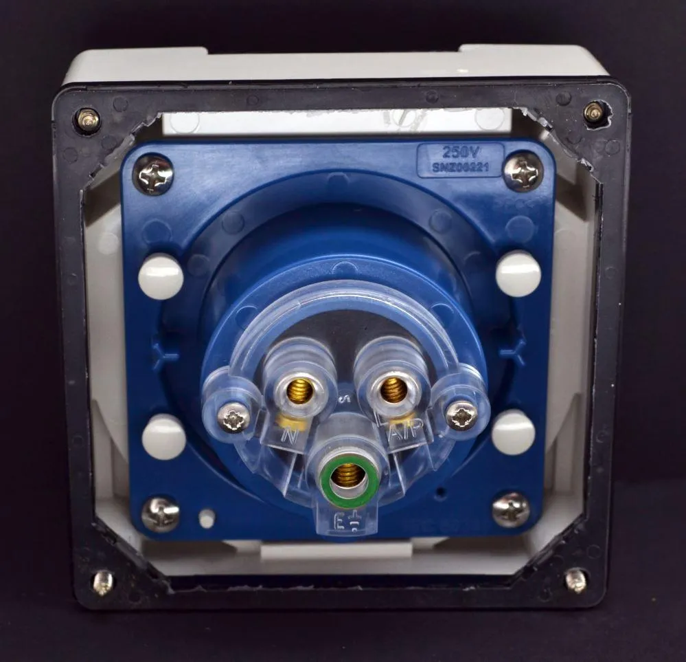 Socket PDL 56 Series 16 Amp IP66