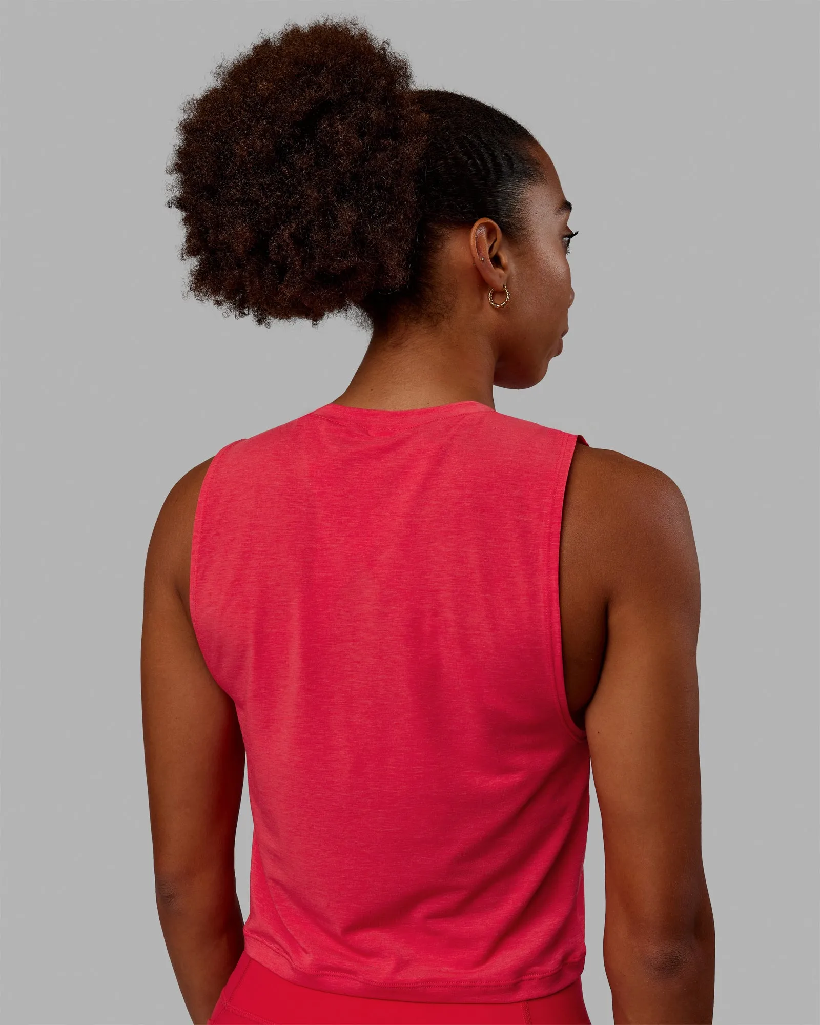 Vital 1% Better Cropped Training Tank - Scarlet-White