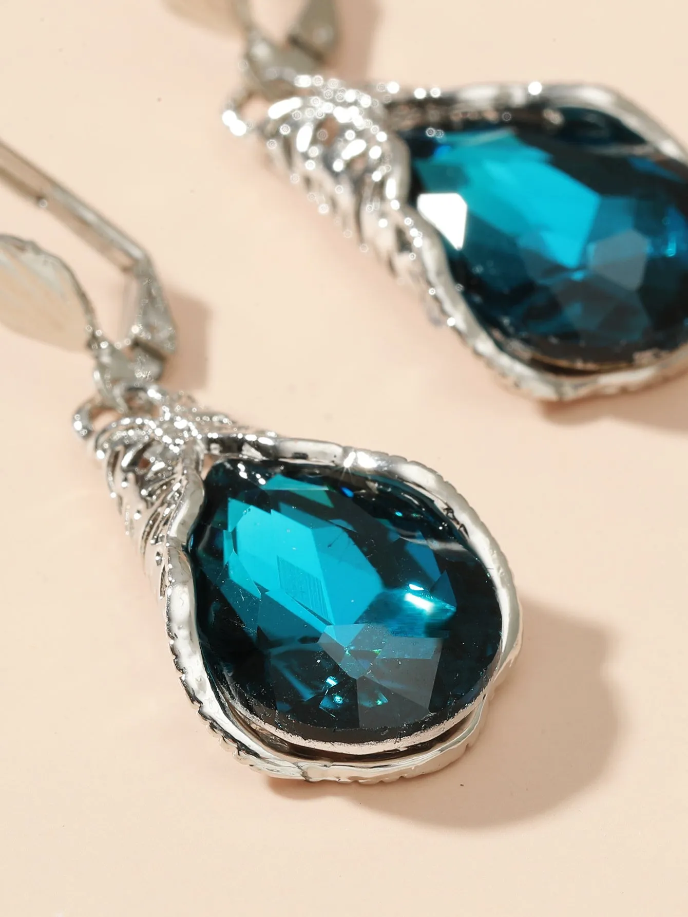 Women's Water Drop Earring
