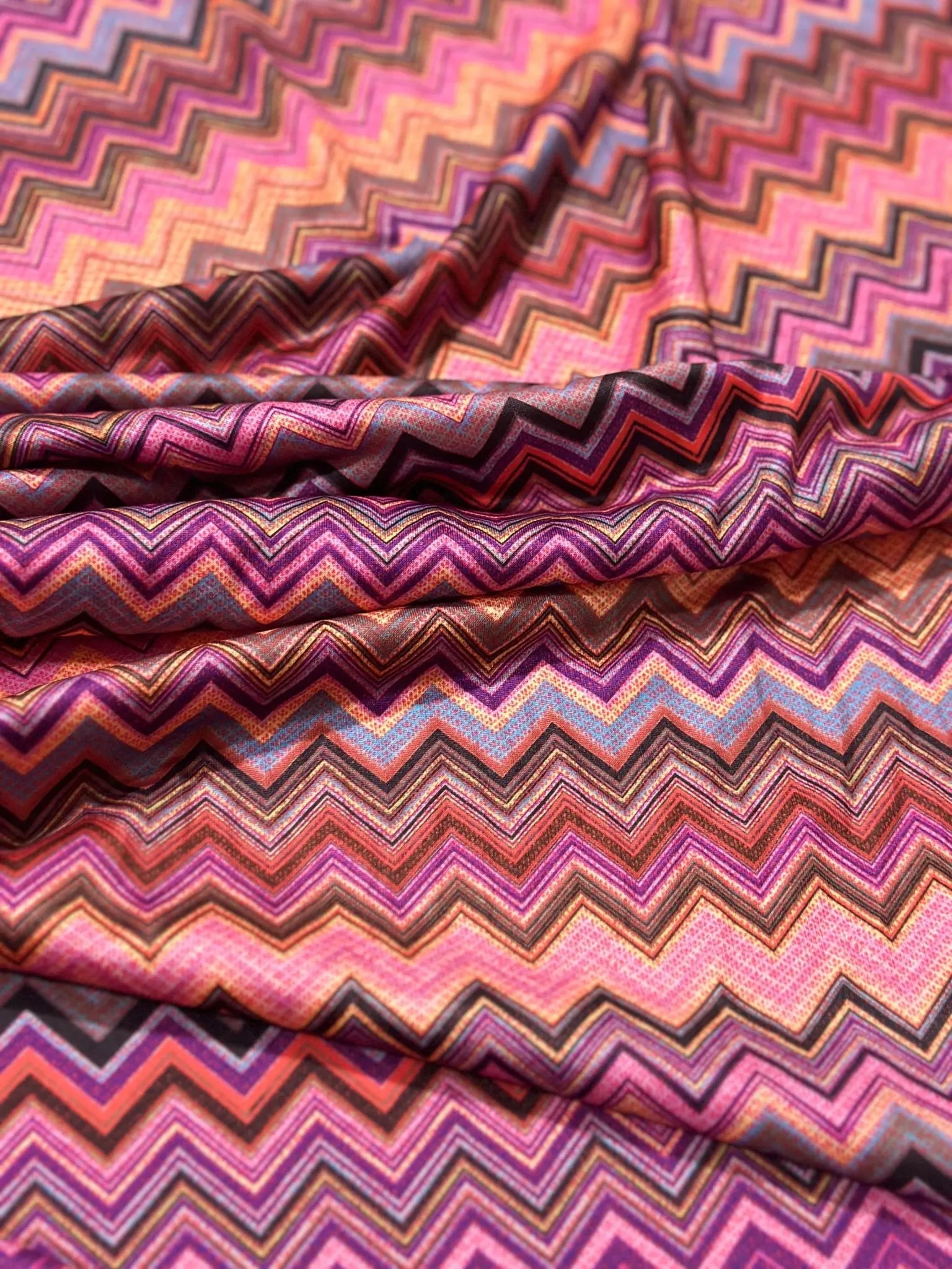 Zigzag Mesh Stretch Fabric - 4-Way Stretch Material for Versatile Use
